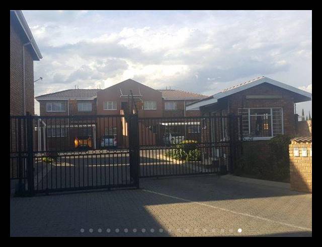 3 BEDROOM TOWNHOUSE FOR SALE IN DALPARK